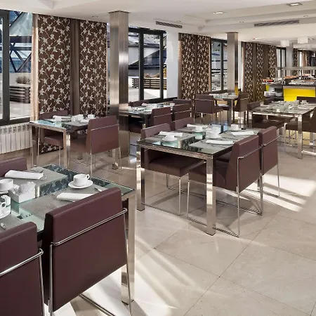 Hotel Melia Sol Y Nieve 4*